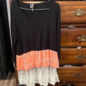 Bellamie Black and Coral Lace Tunic